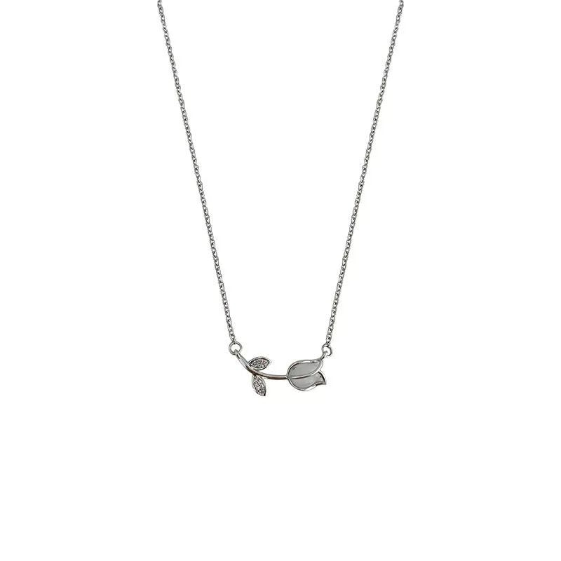 Sweet Cool Tulip Necklace