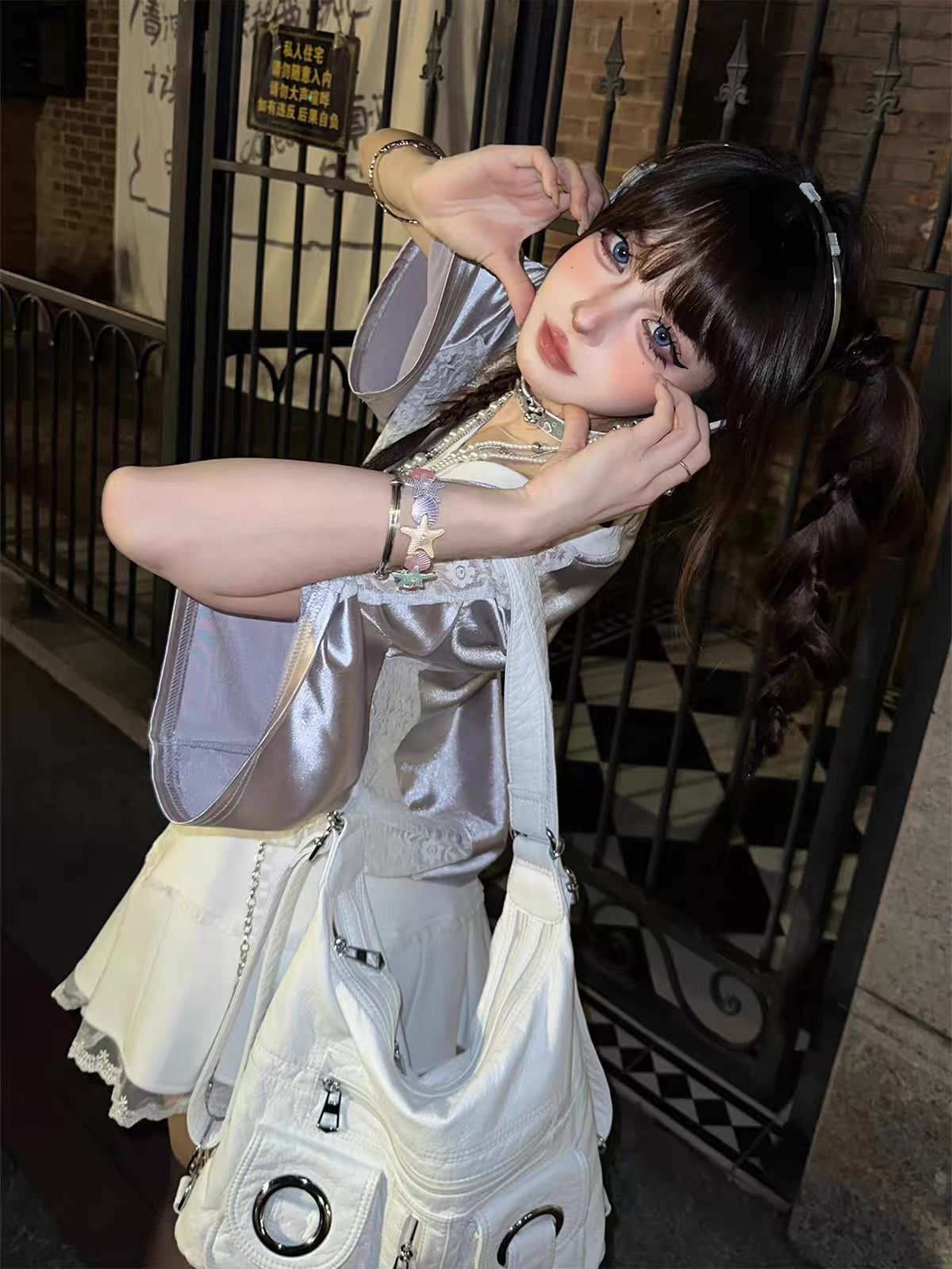 Rodmon loose fit jersey in Acubi street fashion style.