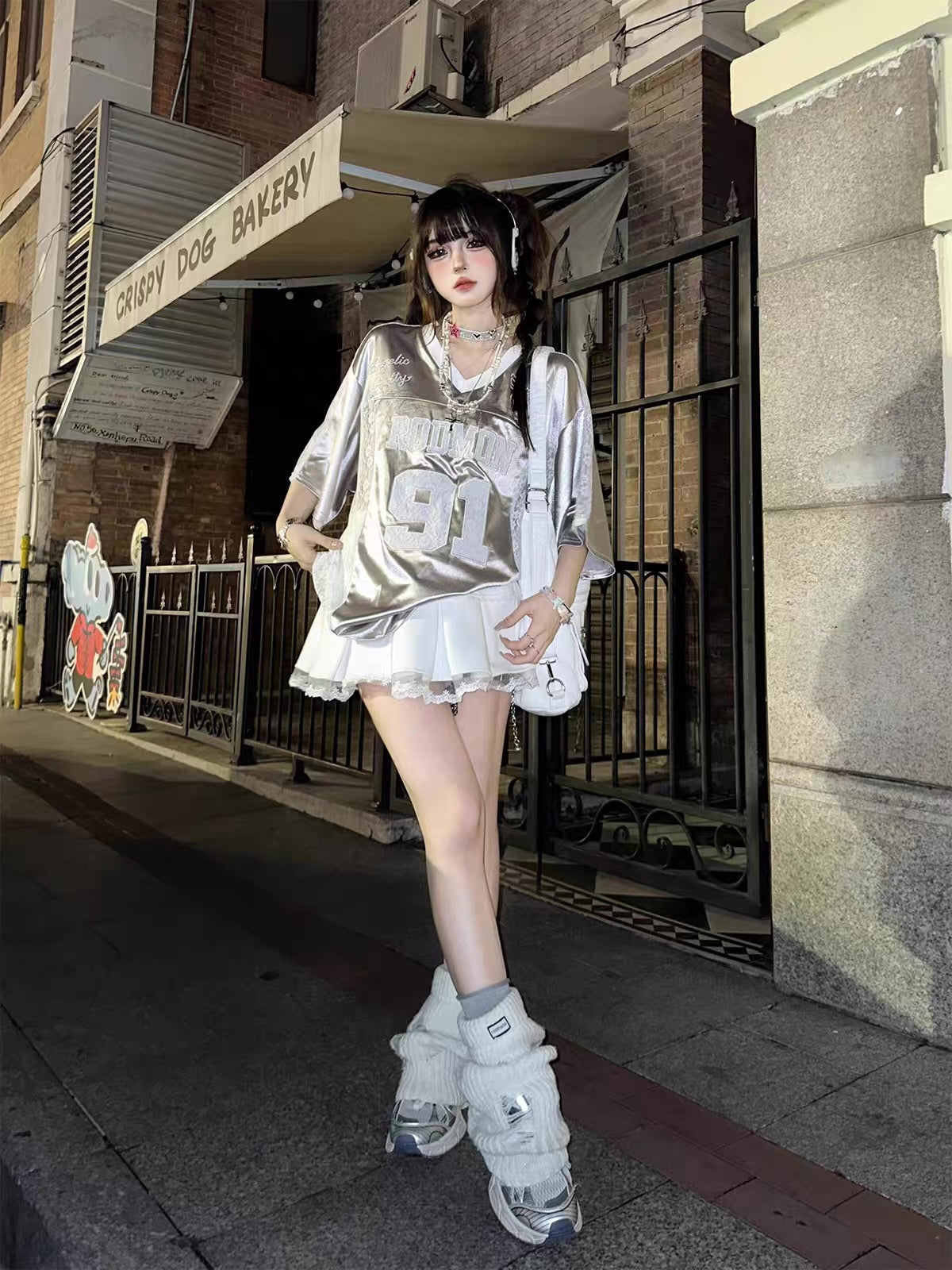 Rodmon loose fit jersey in Acubi street fashion style.