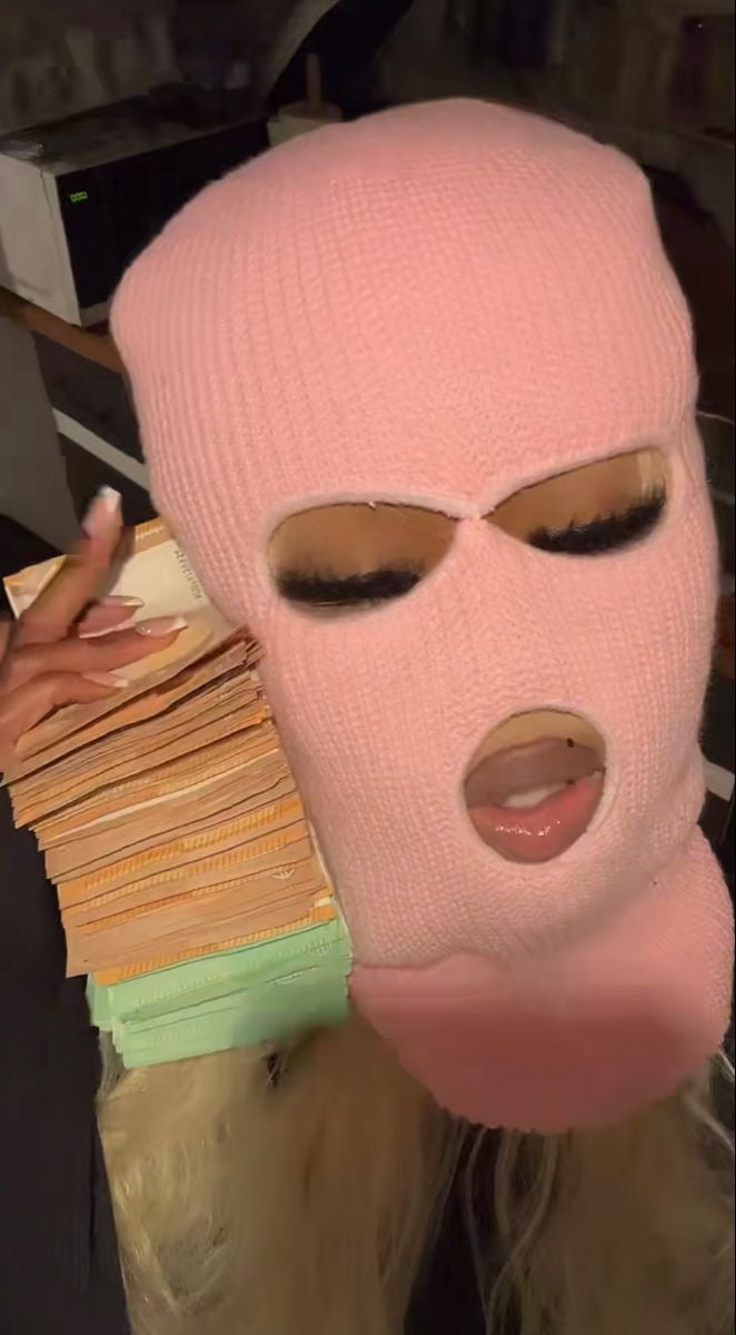 SKI MASK
