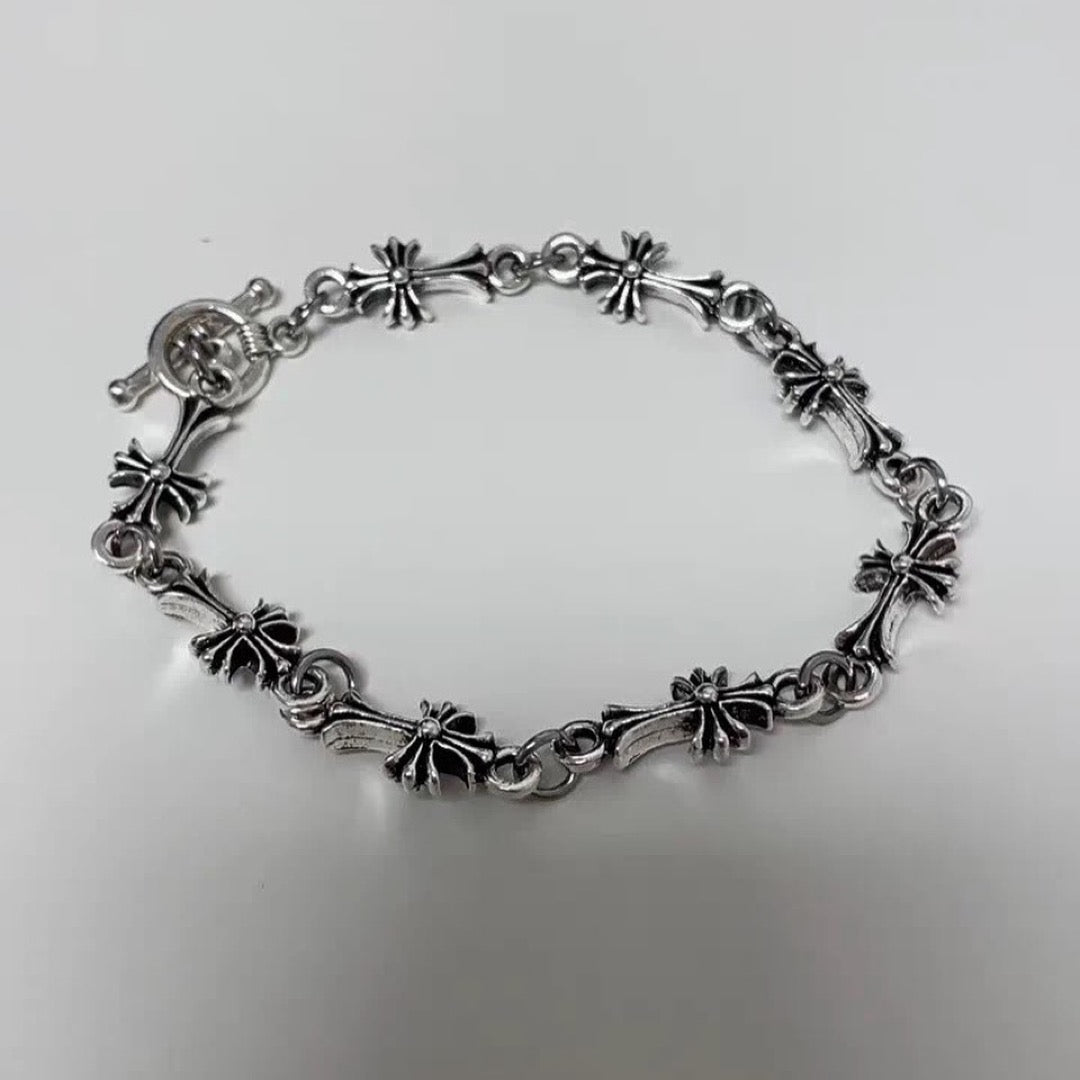 Chroṁe Hearts Floral Bracelet