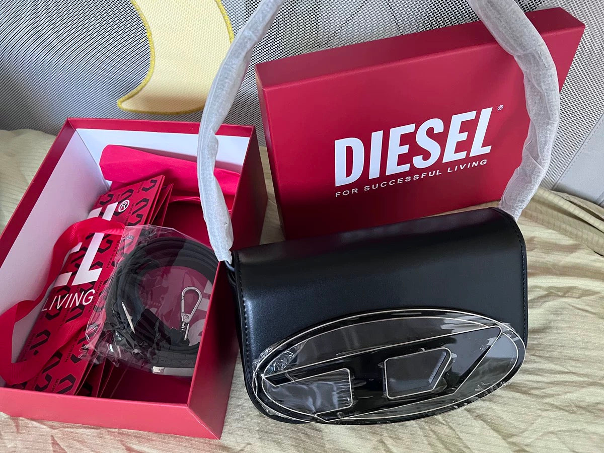 DIESEL Shoulder Bags