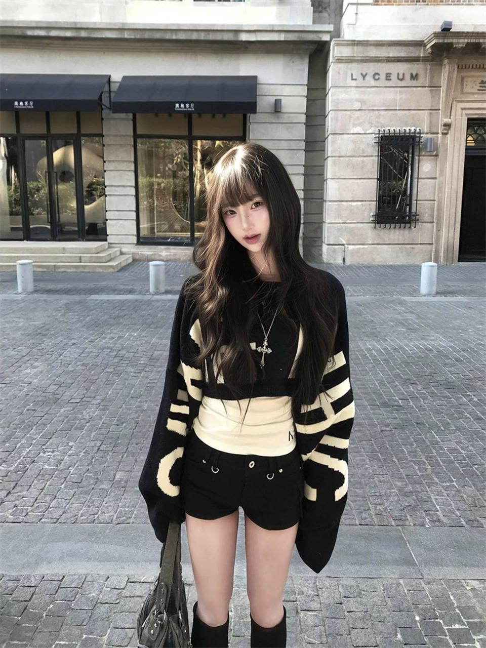 Oversized Crop Knit