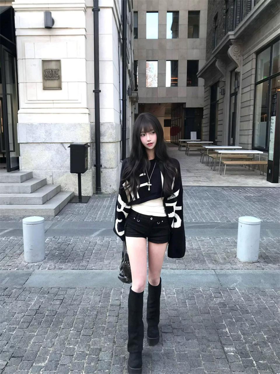 Oversized Crop Knit